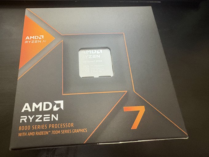 Ryzen 7 8700G が届いた！